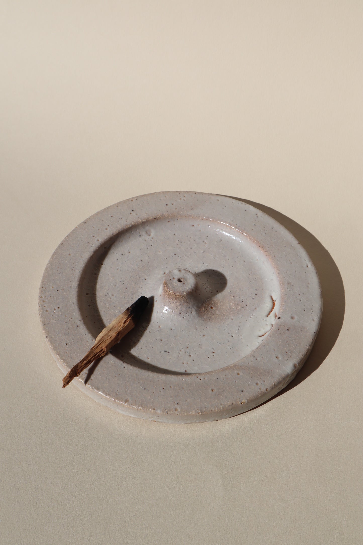 Balanced Incense Dish in Craze