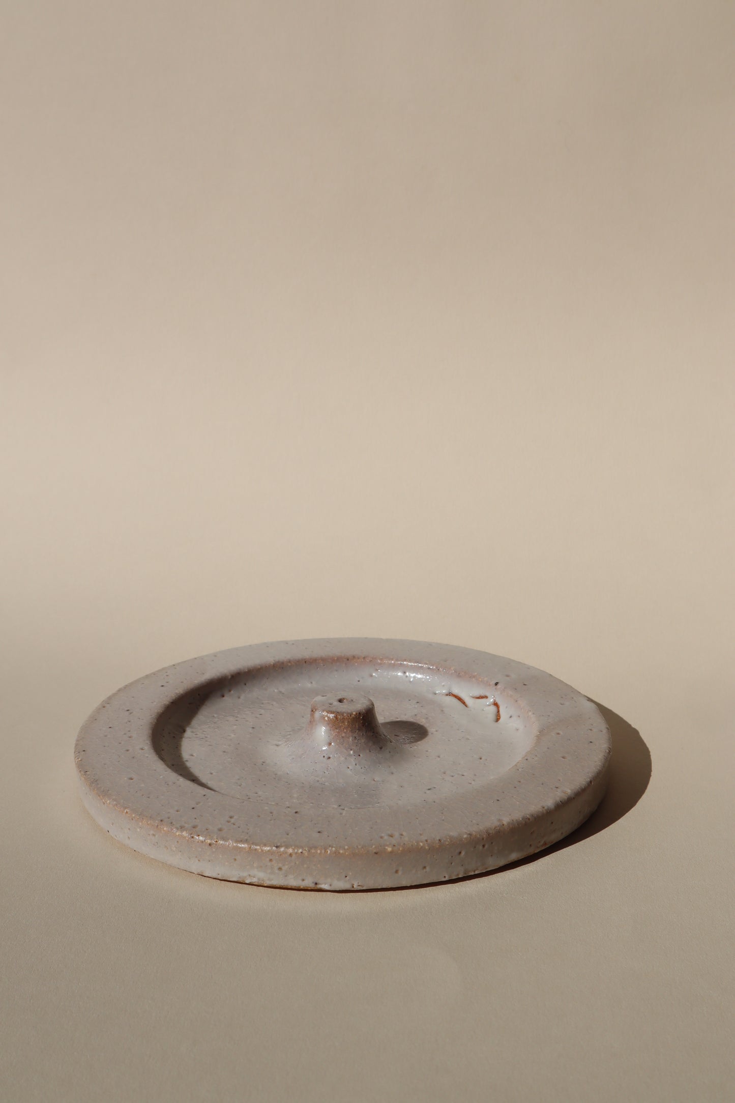 Balanced Incense Dish in Craze